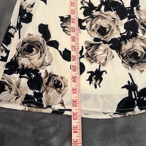 Dee Elle Flowered Boho Dress Black White Size Small - Picture 15 of 15